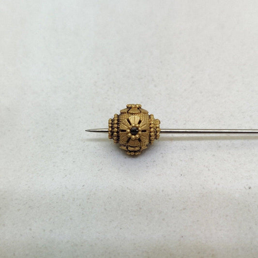 18 Karat Gold Textured Ball Spacer Beads 7.5mm - view 3