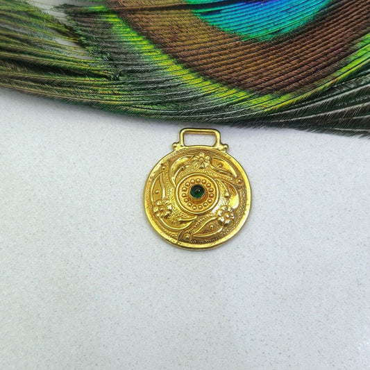 18k Solid Yellow Gold Emerald Vintage Pendant 18mm
