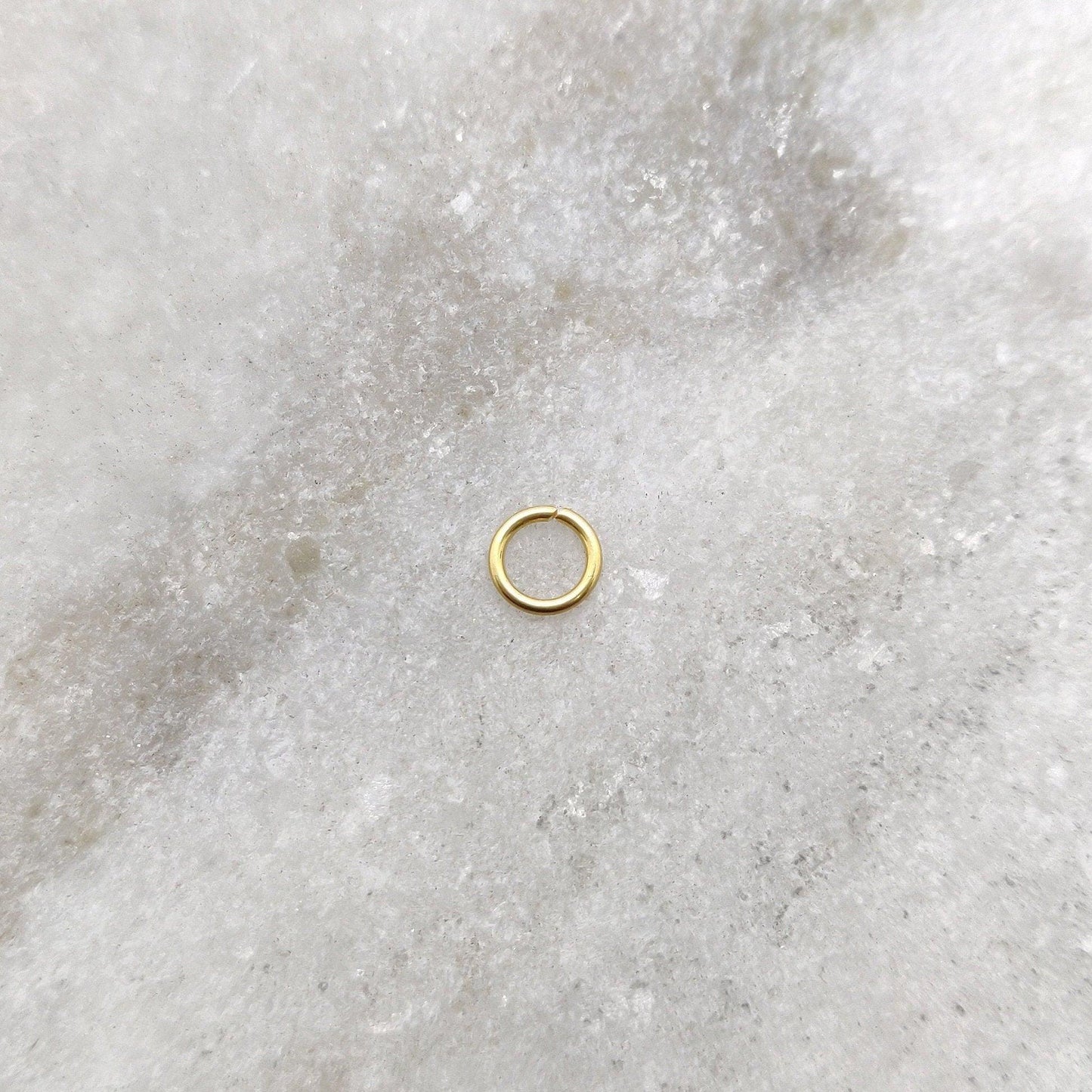 18 Carat Gold Plain Jump Ring Sold as 4 pc: Smooth Finish