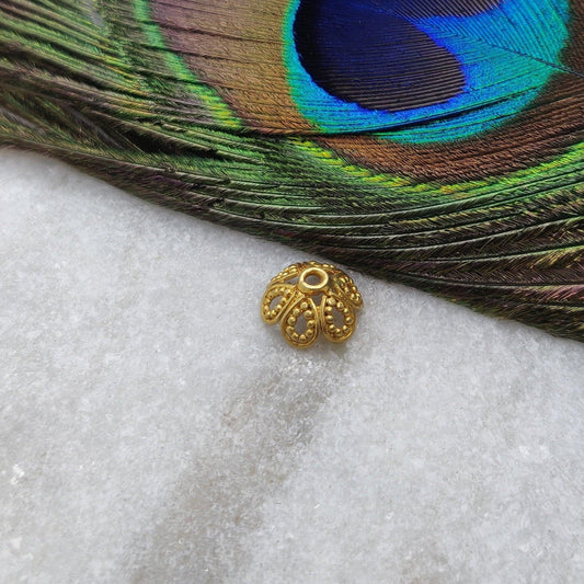 18 Karat Yellow Gold-Plated Antique Floral Bead Cap Finding 10mm for Elegant Jewelry Designs