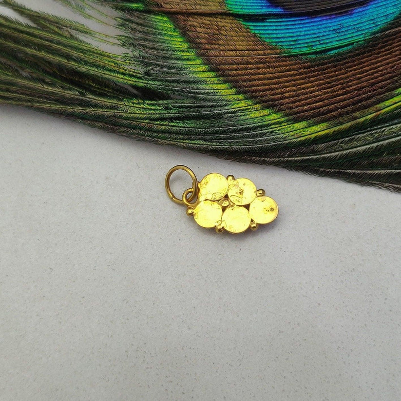 18k Yellow Gold Fancy Stone Studded Charm Pendant 15mm