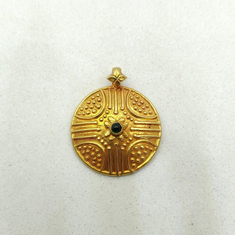 18k Solid Yellow Gold Emerald Antique Pendant 20.50mm