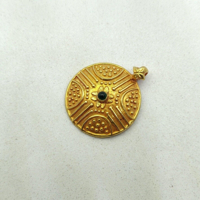 18k Solid Yellow Gold Emerald Antique Pendant 20.50mm