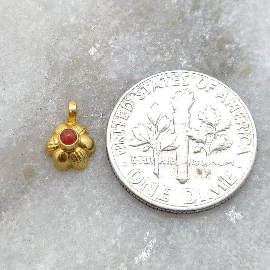 18k Solid Yellow Gold Fancy Coral Charm Pendant 6x8mm - Sar Gems