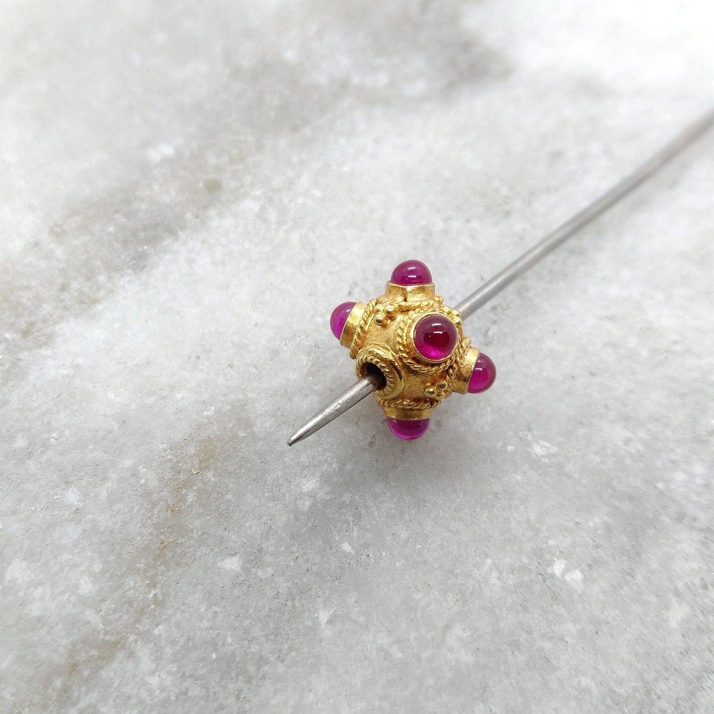 18KTT Gold Ruby Round Beads 8mm