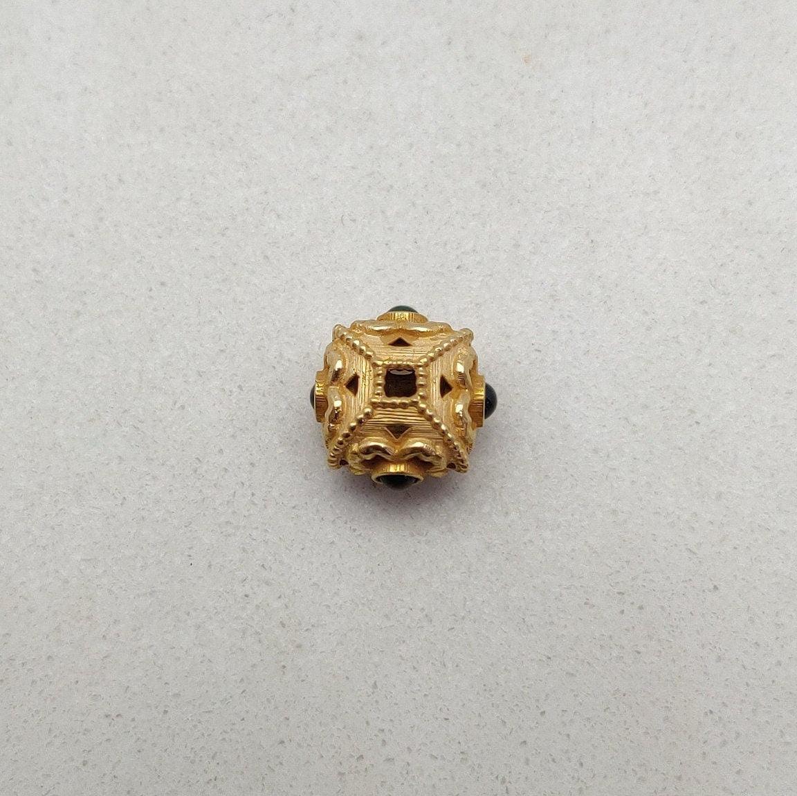 18KTT Gold Emerald Floral Cushion Spacer Beads