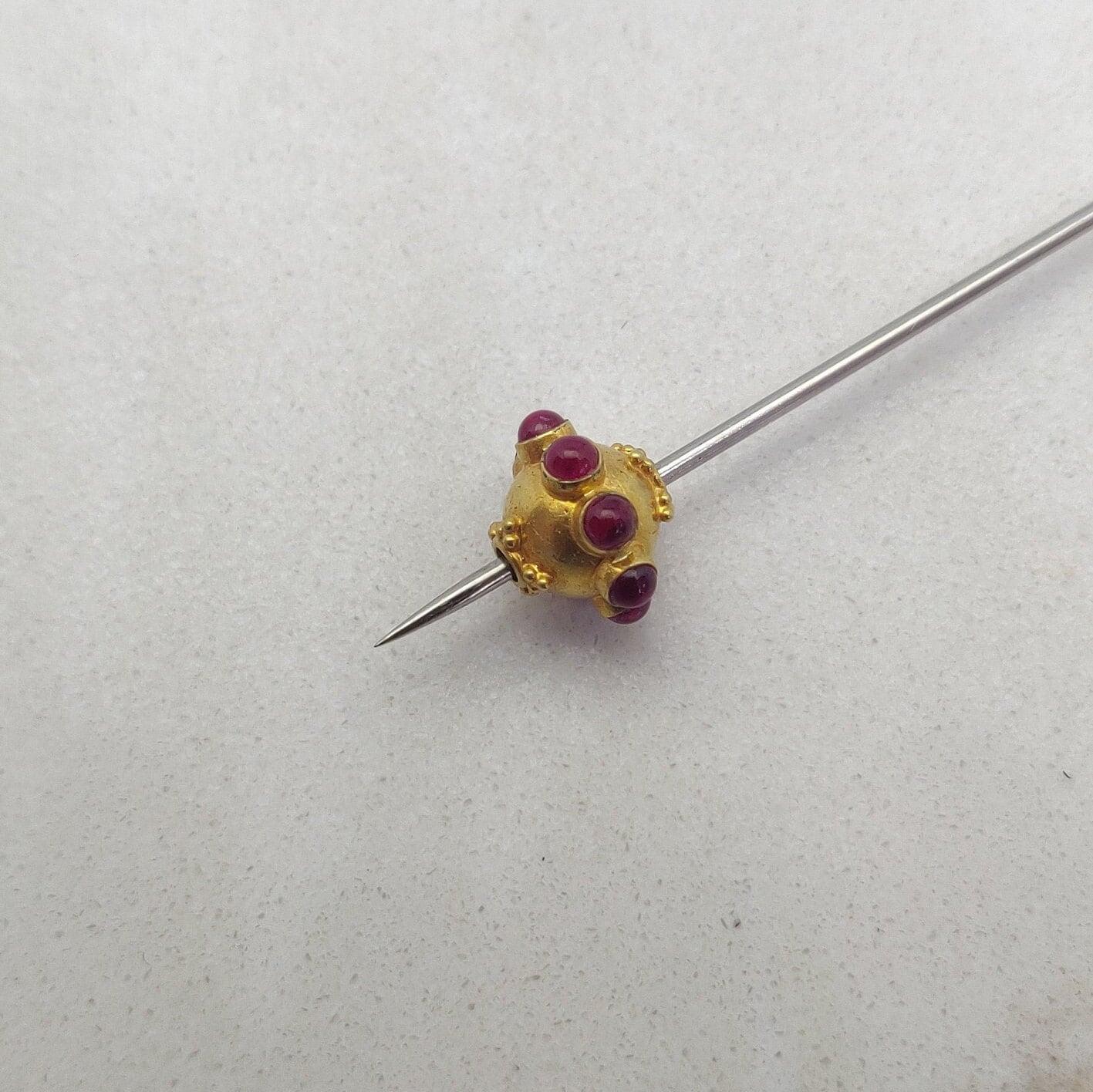 18 Carat Gold Ruby Round Flower Spacer Beads 8.4mm