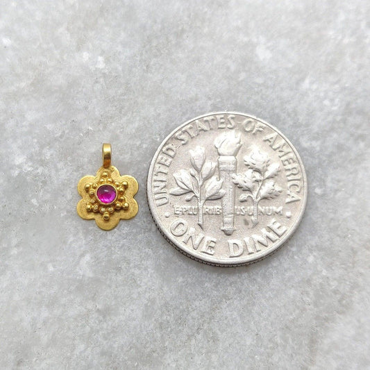 18k Gold Stone Studded Star Charm Jewelry 10mm - SAR Gems