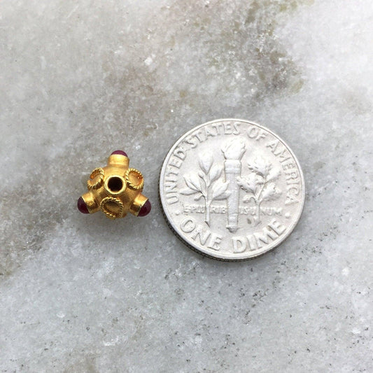 18 Karat Gold Ruby Antique Spacer Beads 7mm - view 3