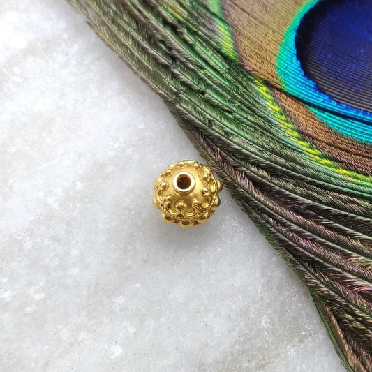 18 Karat Solid Yellow Gold Vintage Round Gold Spacer Bead Components 9x8mm for Antique Style Jewelry