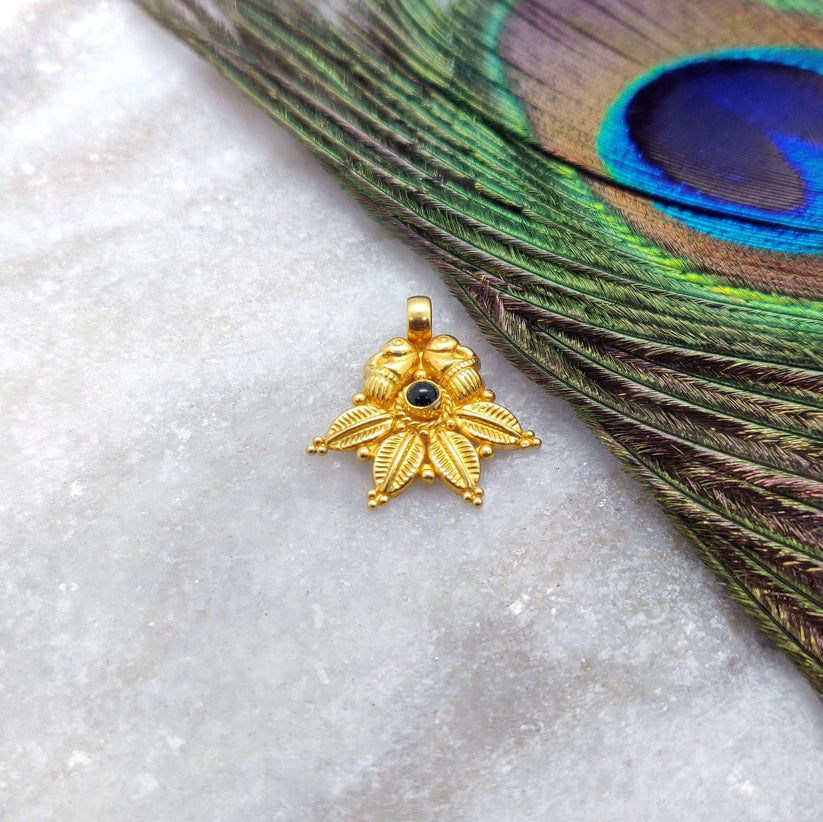 18k Solid Yellow Gold Antique Stone Charm Pendant