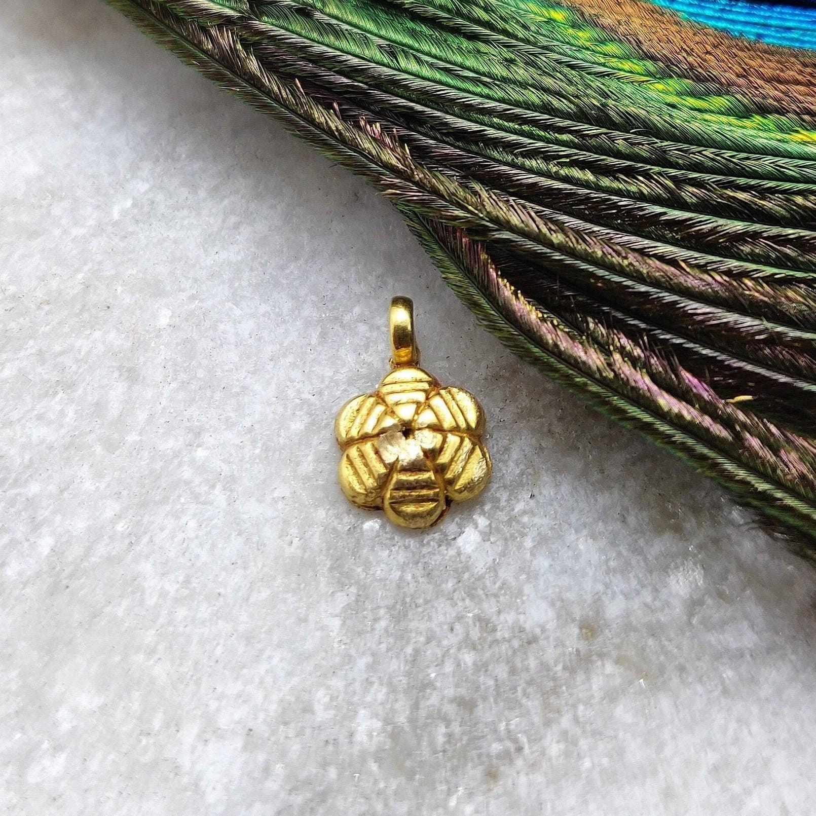 18k Solid Yellow Gold Minimalist Charm 3x7mm - Sar Gems