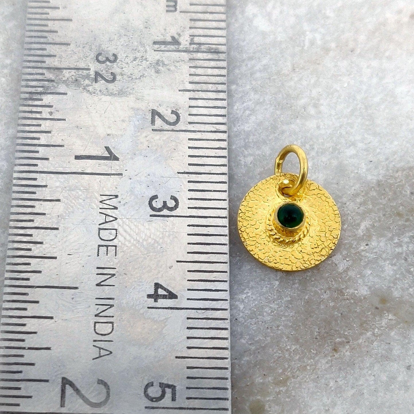 18k Solid Yellow Gold Fancy Charm Pendant 10x12mm - Sar Gems