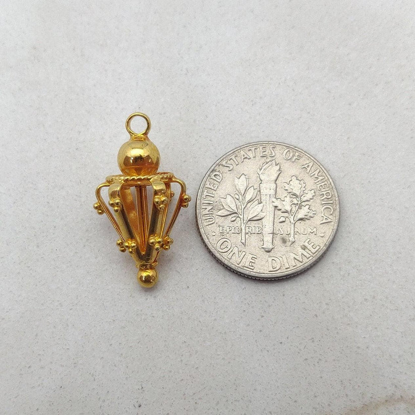18k Solid Gold Fancy Pendant