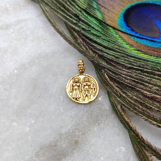 18k Gold Religious Charm Pendant