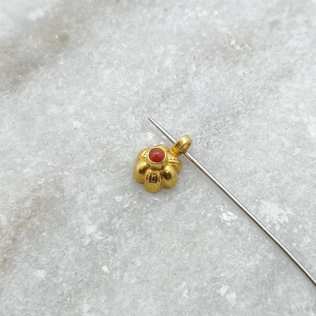 18k Solid Yellow Gold Fancy Coral Charm Pendant 6x8mm - Sar Gems