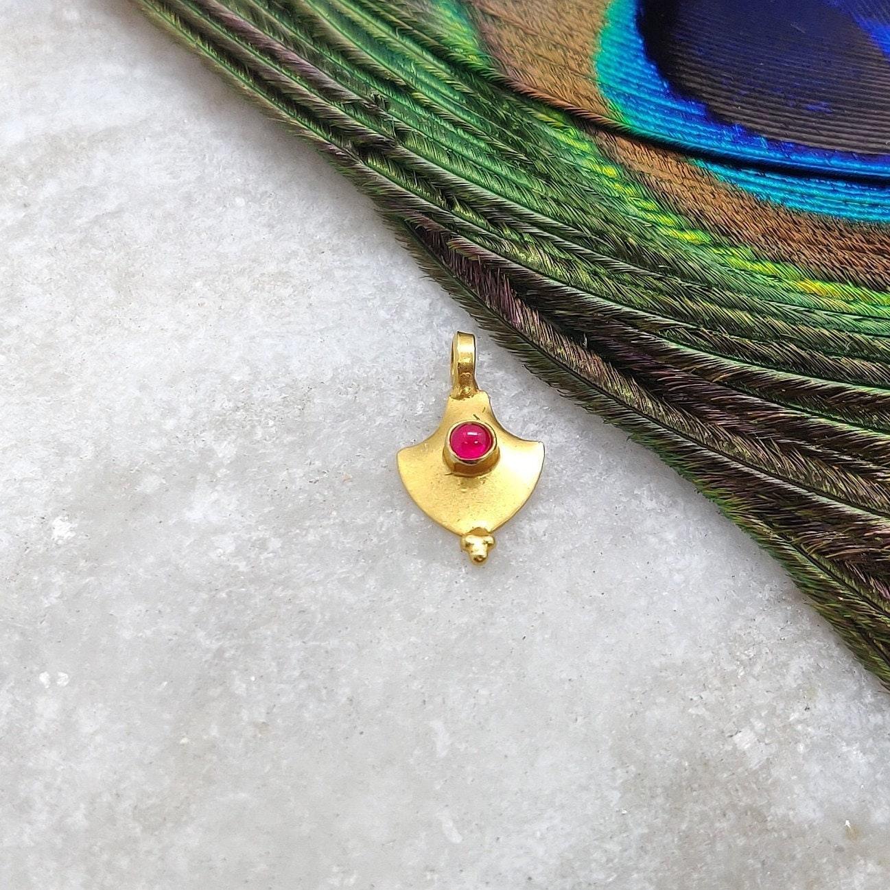 18k Solid Yellow Gold Fancy Stone Studded Charm 7x12mm - Sar Gems