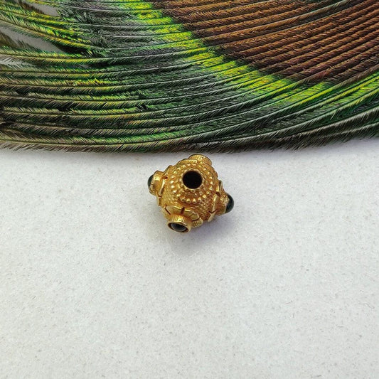 18 Carat Gold Emerald Ball Spacer Beads 9mm - view 3