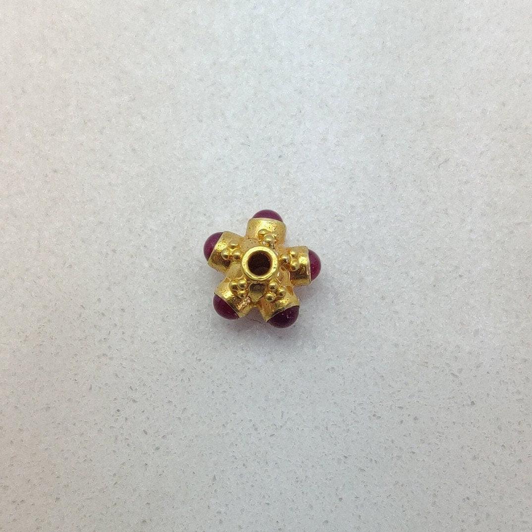 18 Karat Gold Stone Studded Wheel Spacer Beads 6mm