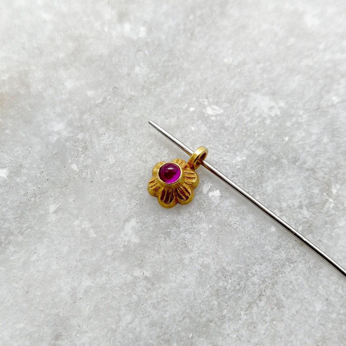 18k Solid Yellow Gold Flower Fancy Charm 7mm - Sar Gems