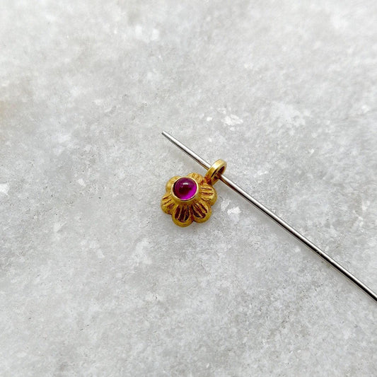 18k Solid Yellow Gold Flower Fancy Charm 7mm - Sar Gems
