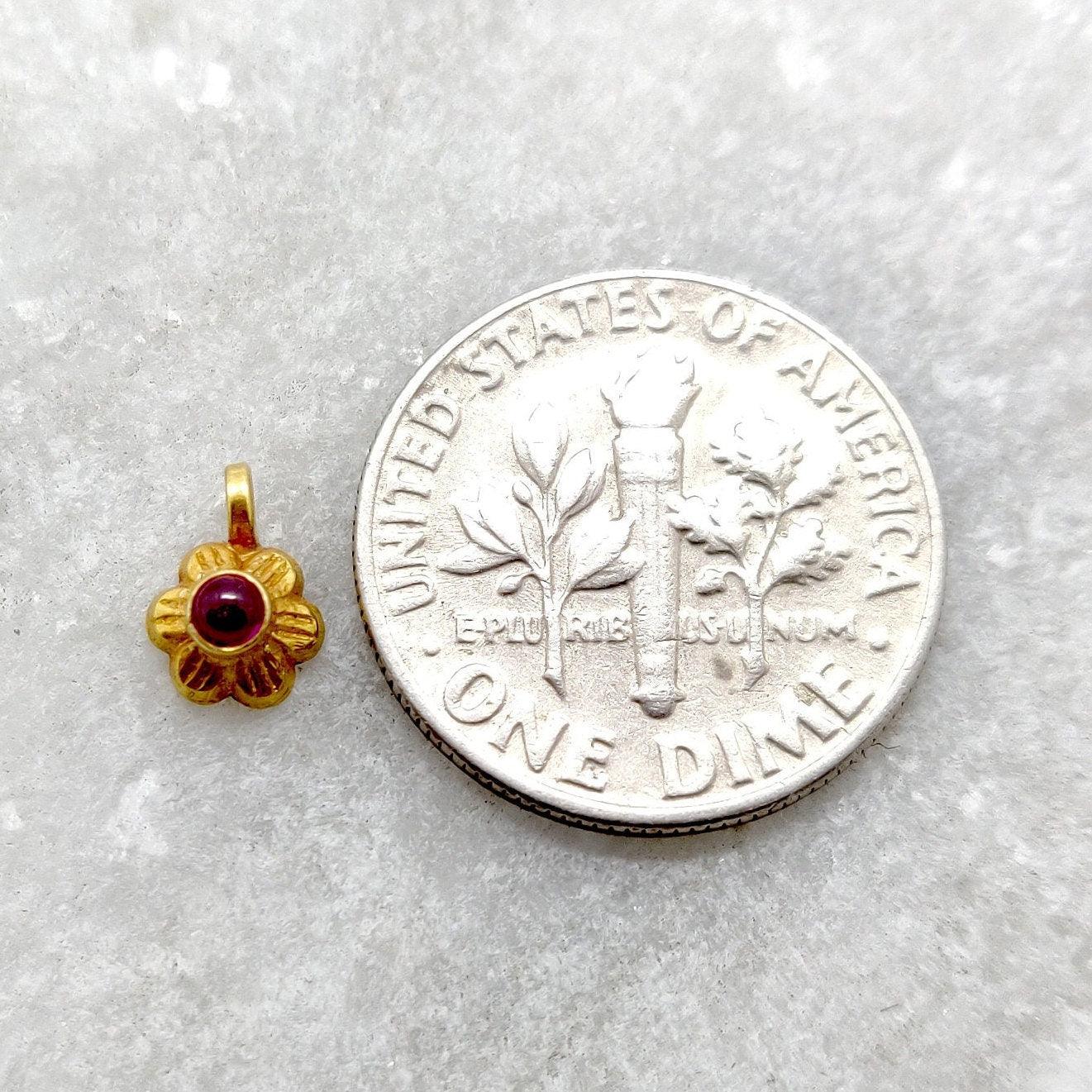 18k Solid Yellow Gold Flower Fancy Charm 7mm - Sar Gems