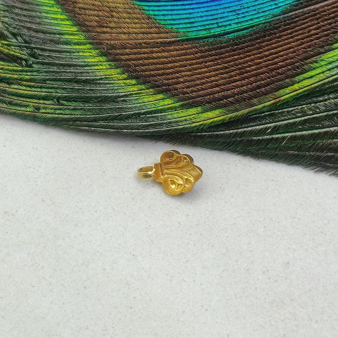 18K Solid Yellow Gold Stone Studded Women Charm Pendant - Sar Gems