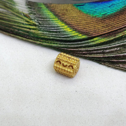 18 Karat Yellow Gold Fancy Tube Granule Designer Beads Finding