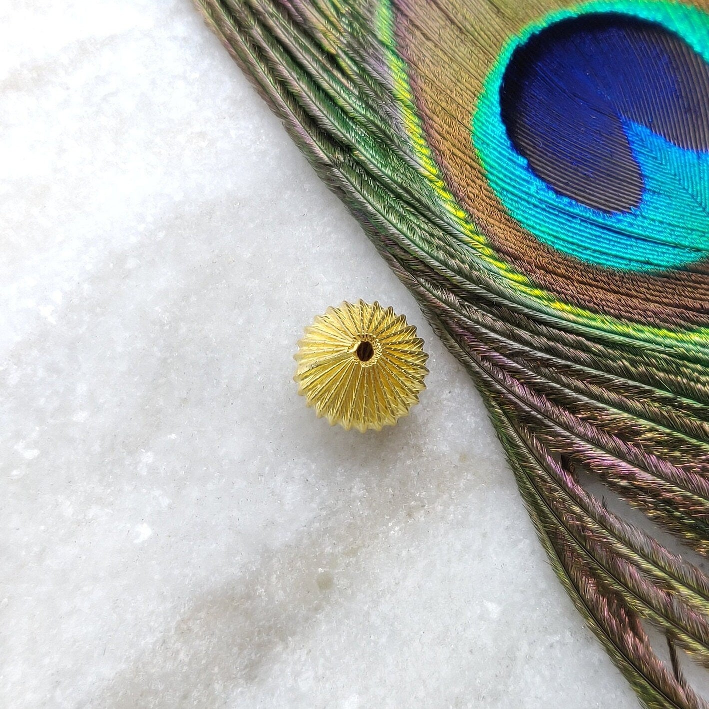 18k Yellow Gold Fluted Lantern Bead