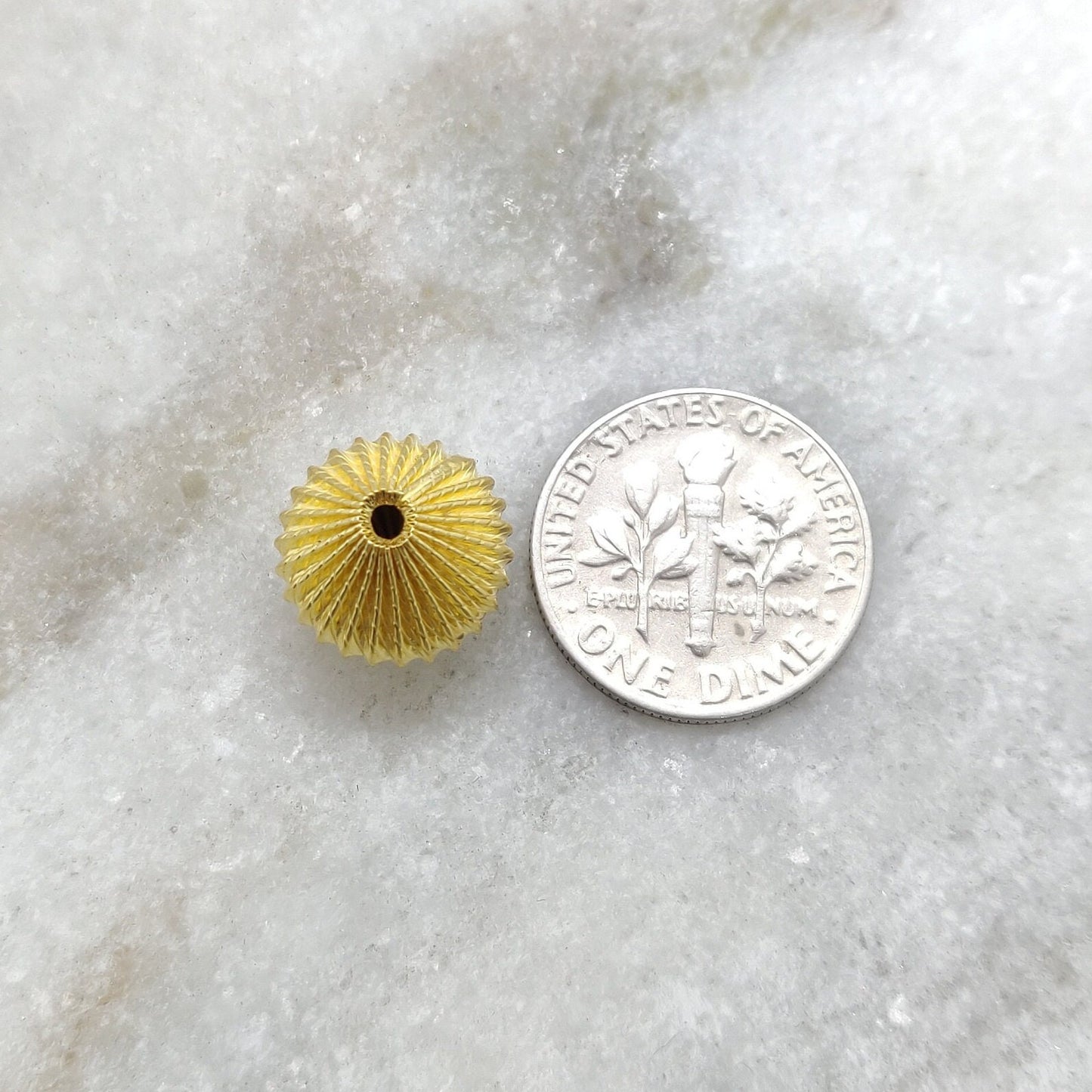 18k Yellow Gold Fluted Lantern Bead