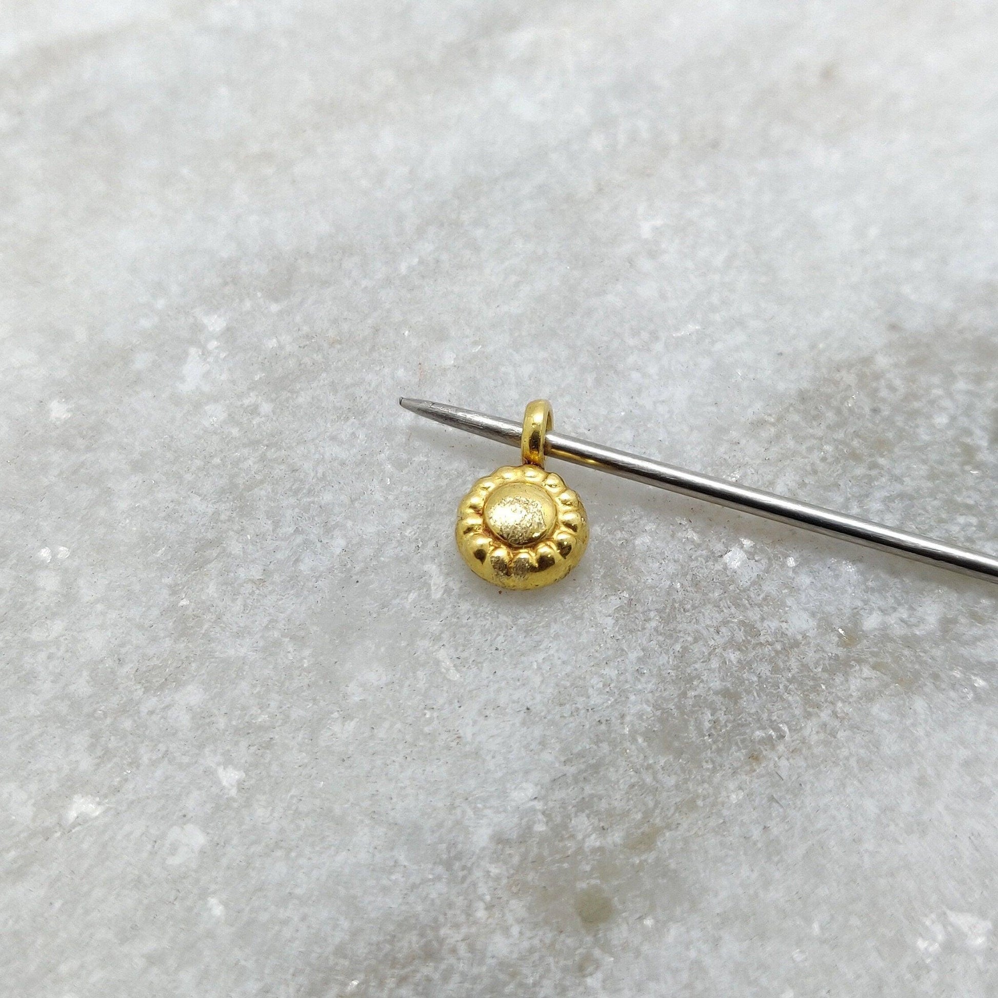 18k Solid Yellow Gold Fancy Charm Pendant 3x6mm - Sar Gems