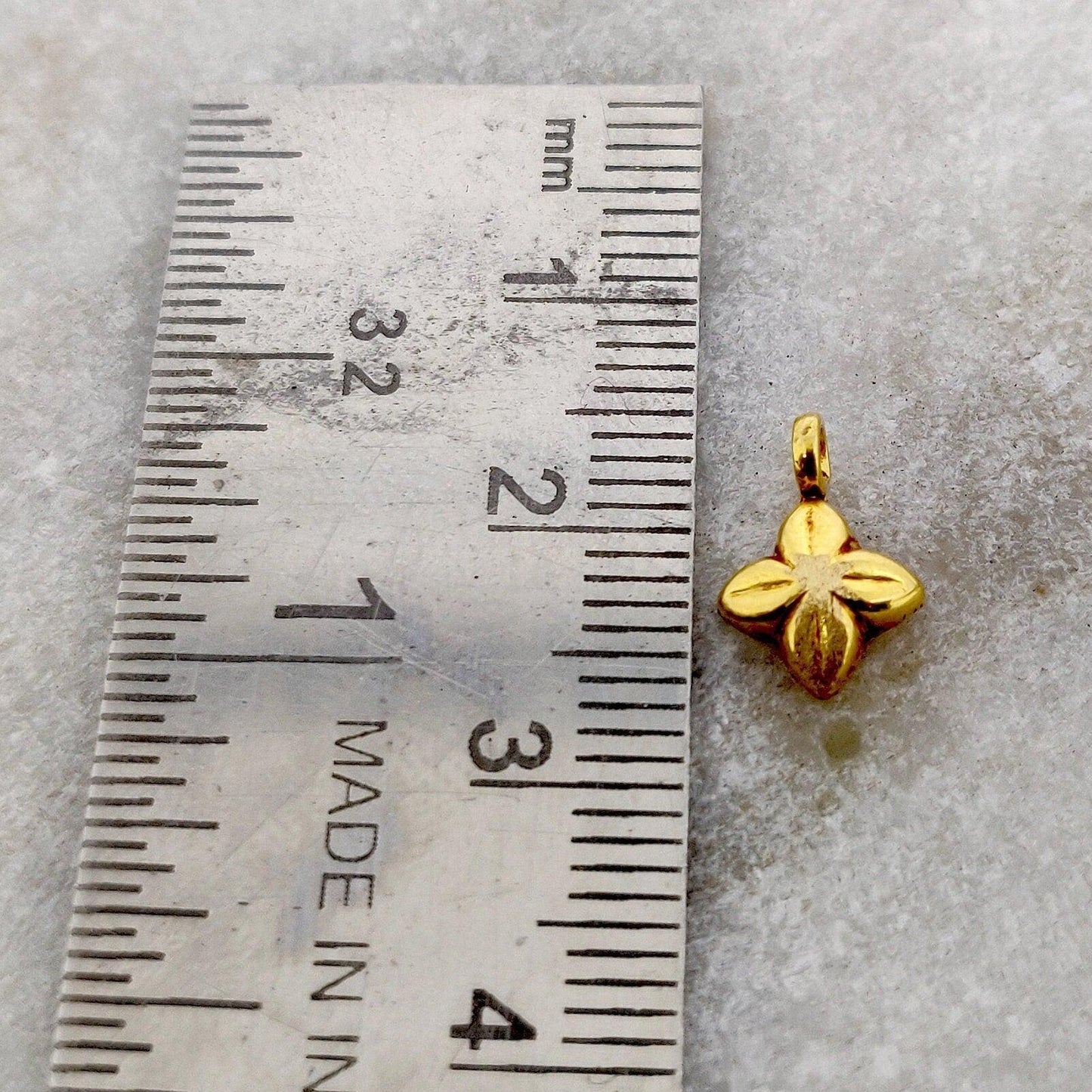 18k Solid Yellow Gold Star Charm Pendant Finding 11mm - Sar Gems