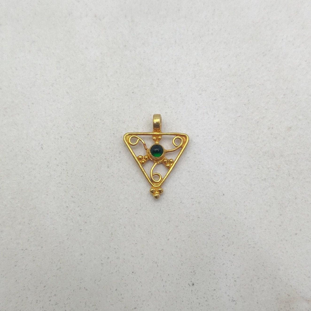 18k Solid Yellow Gold Stone Studded Triangle Charm 12x11mm - Sar Gems