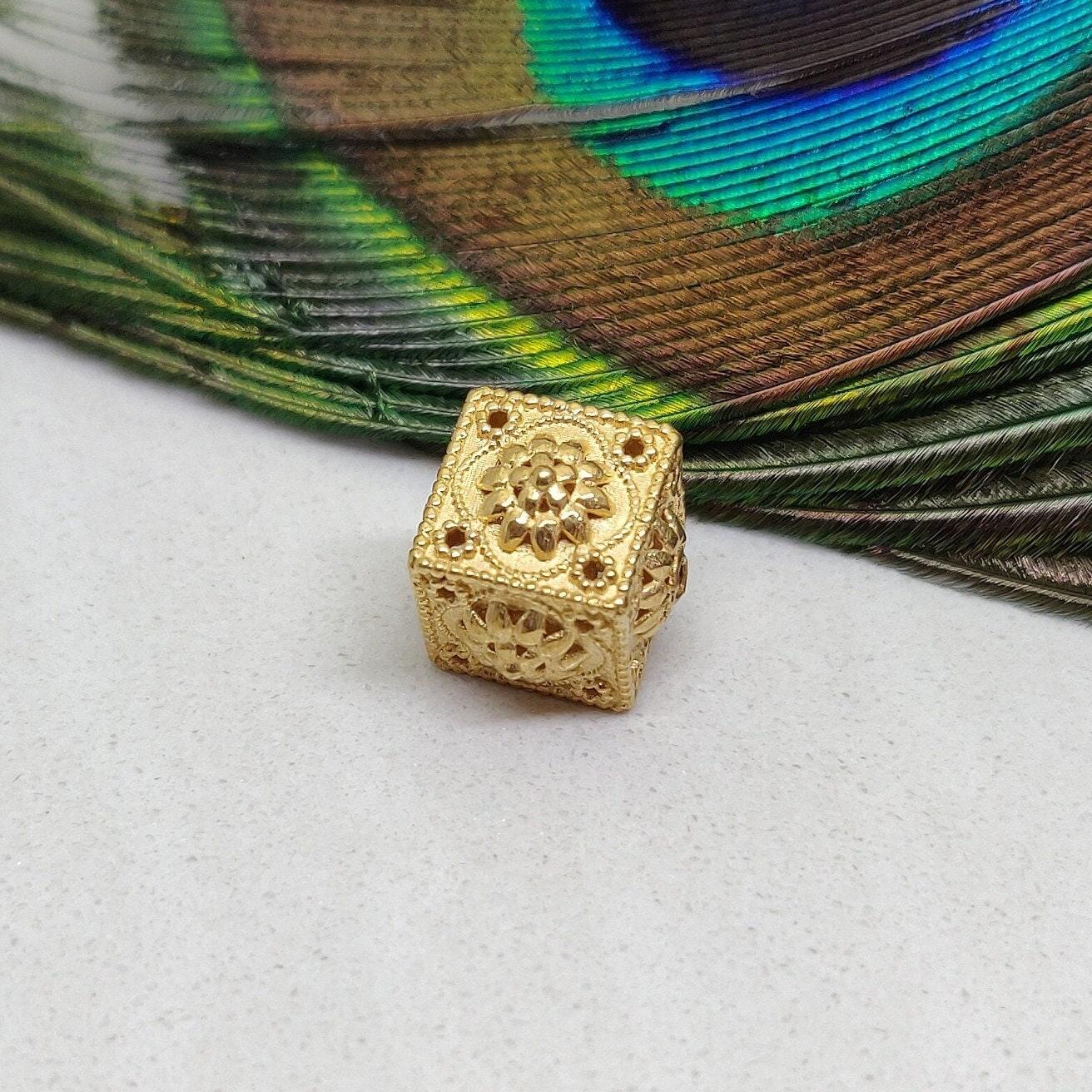 18K Solid Yellow Gold Cube Gold Spacer Bead Components 12mm
