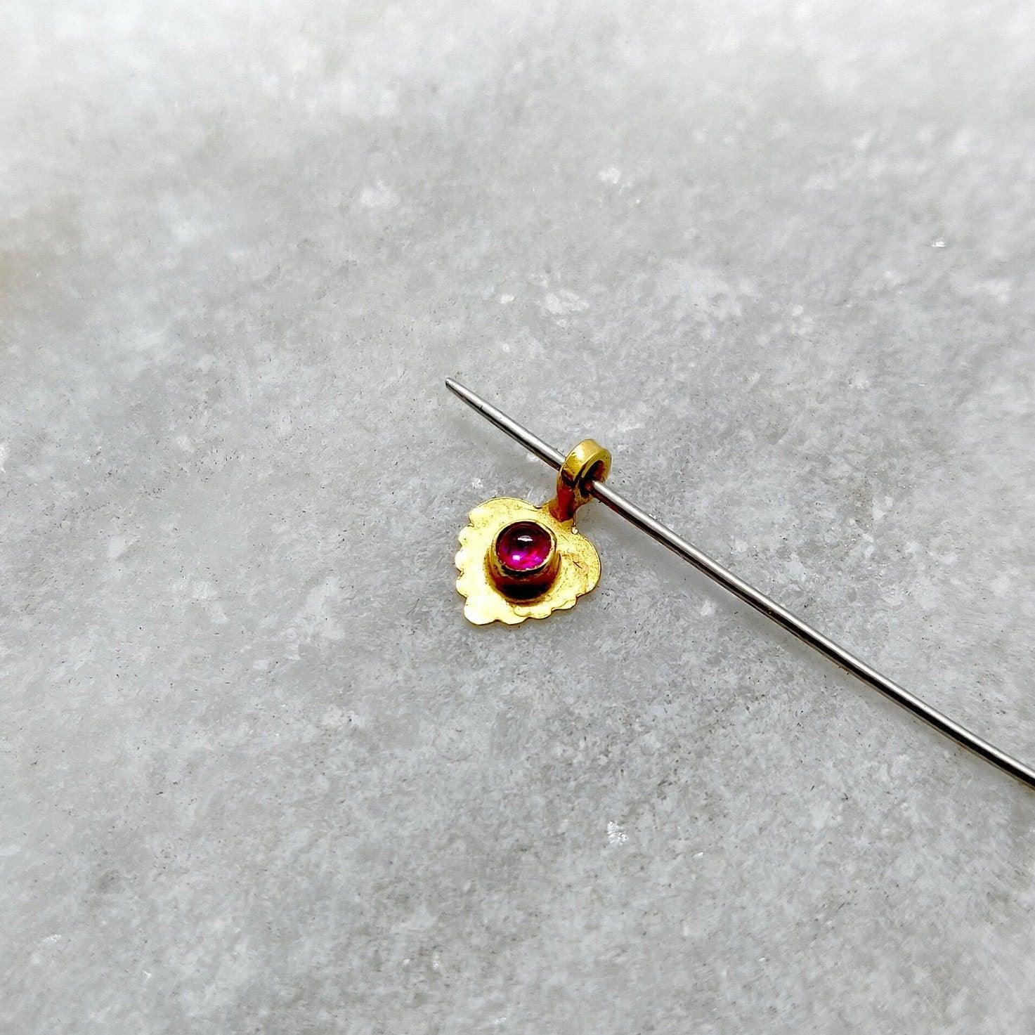 18k Solid Yellow Gold Fancy Charm Pendant 6x8mm - Sar Gems