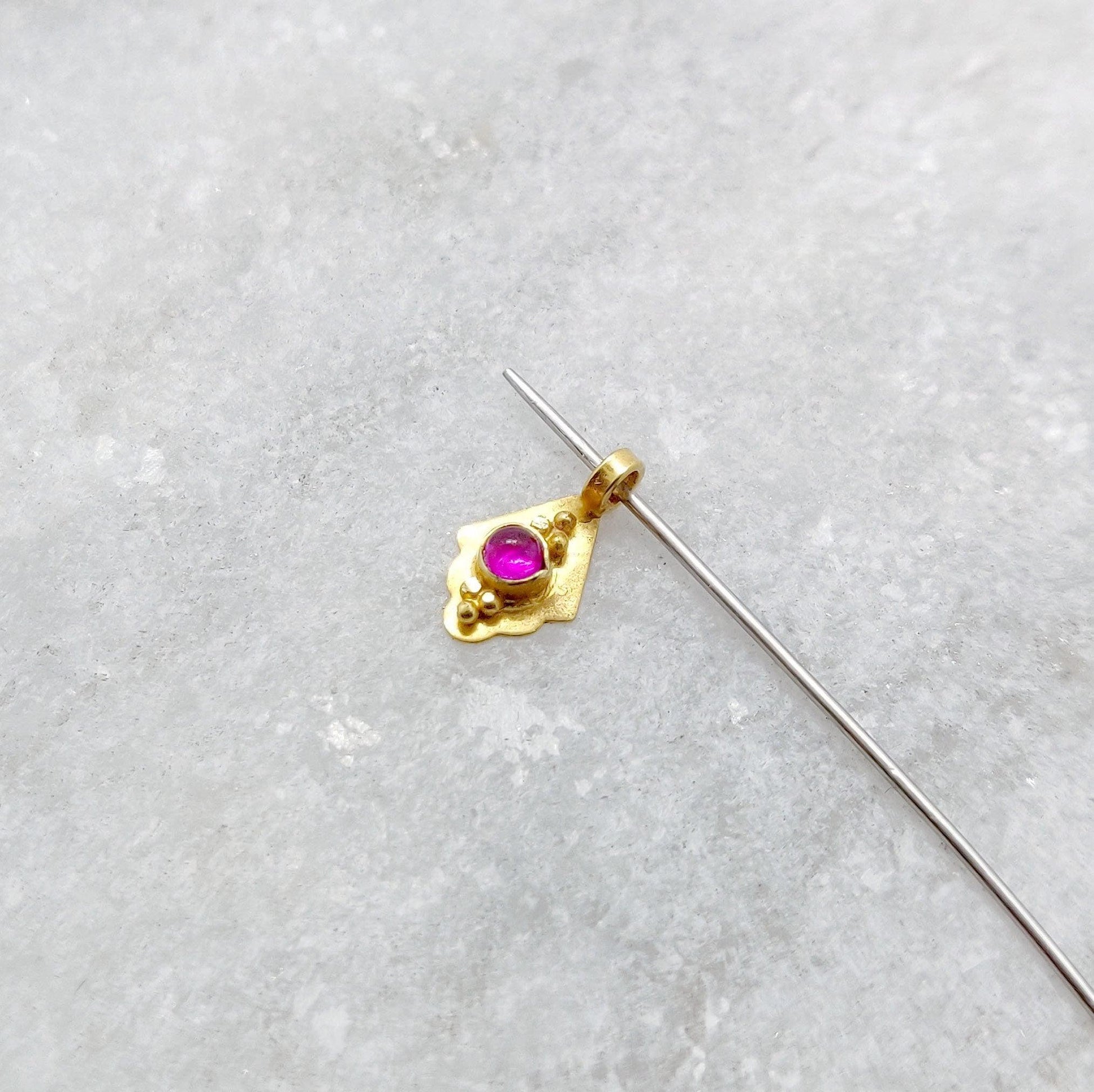 18k Solid Yellow Gold Fancy Charm Pendant 9mm - Sar Gems