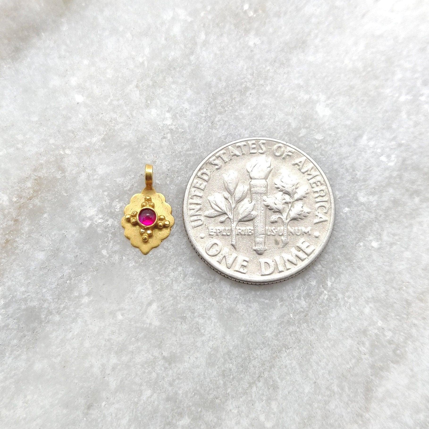 18k Solid Yellow Gold Fancy Oval Charm Pendant 6x11mm - Sar Gems