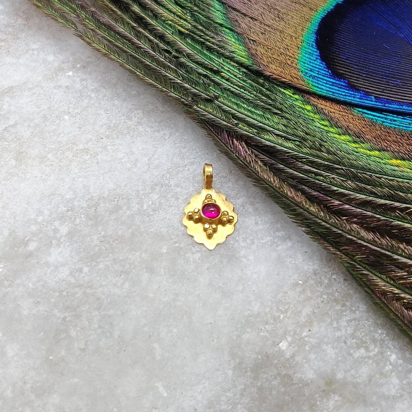 18k Solid Yellow Gold Fancy Oval Charm Pendant 6x11mm - Sar Gems