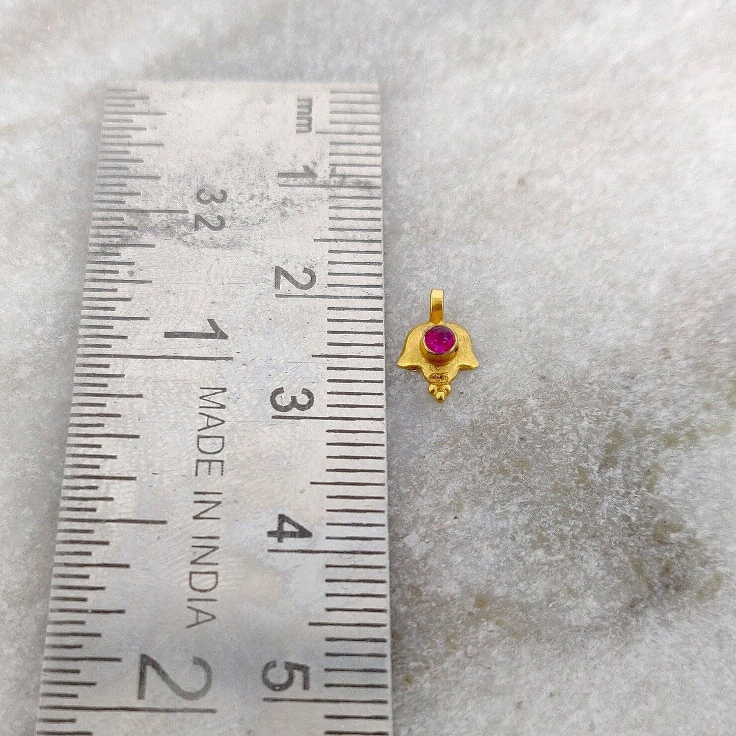 18k Solid Yellow Gold Minimalist Charm Pendant with Stone 9mm - Sar Gems