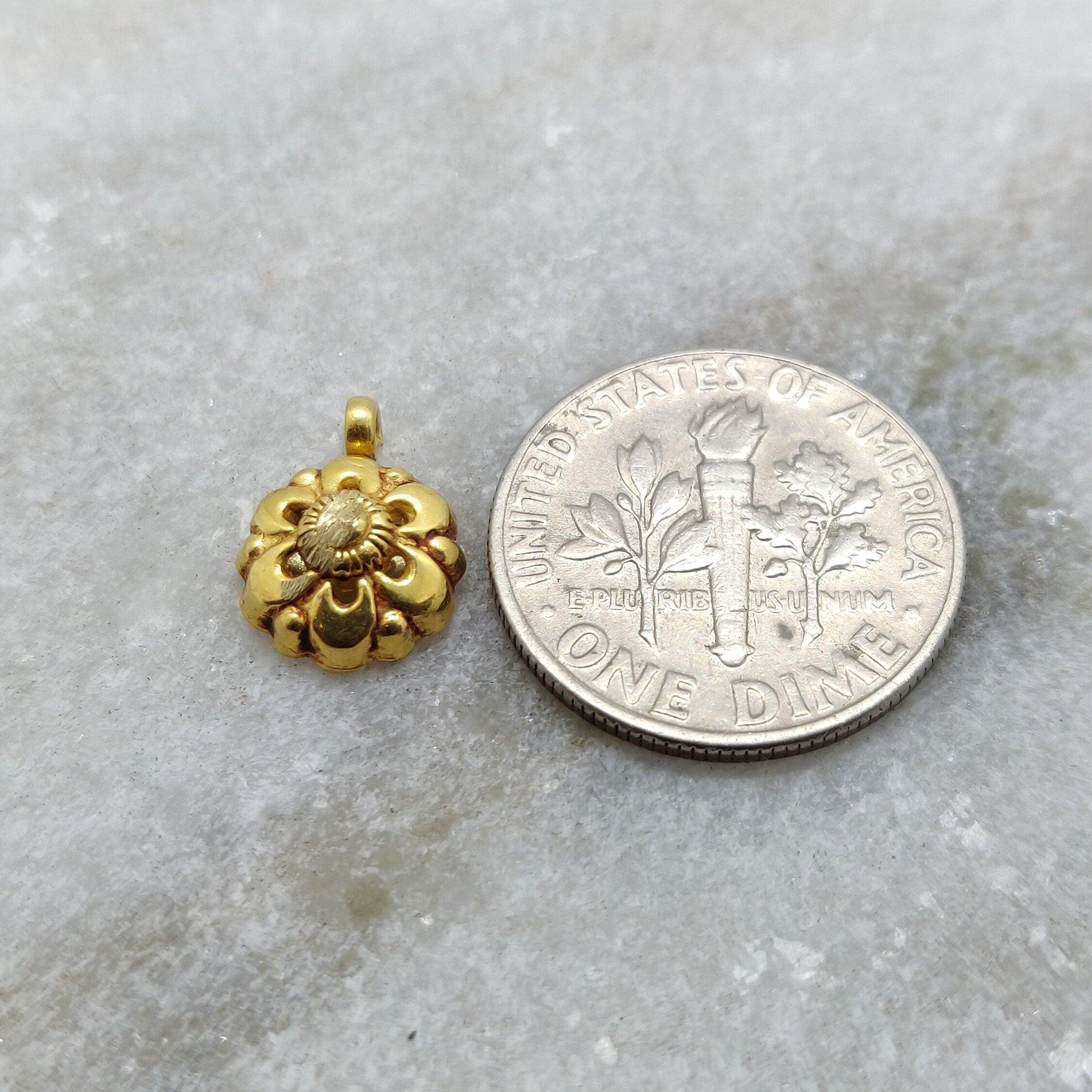 18k Solid Yellow Gold Fancy Floral Charm Pendant 4x9mm - Sar Gems