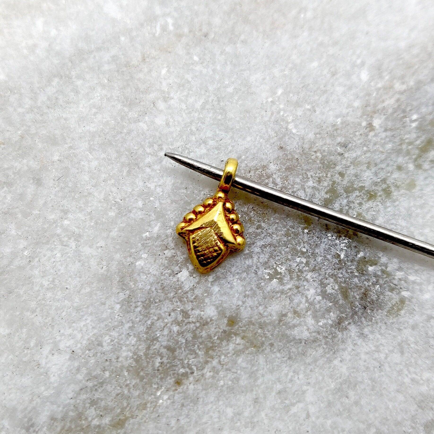 18k Solid Yellow Gold Fancy Charm Pendant 6mm - Sar Gems