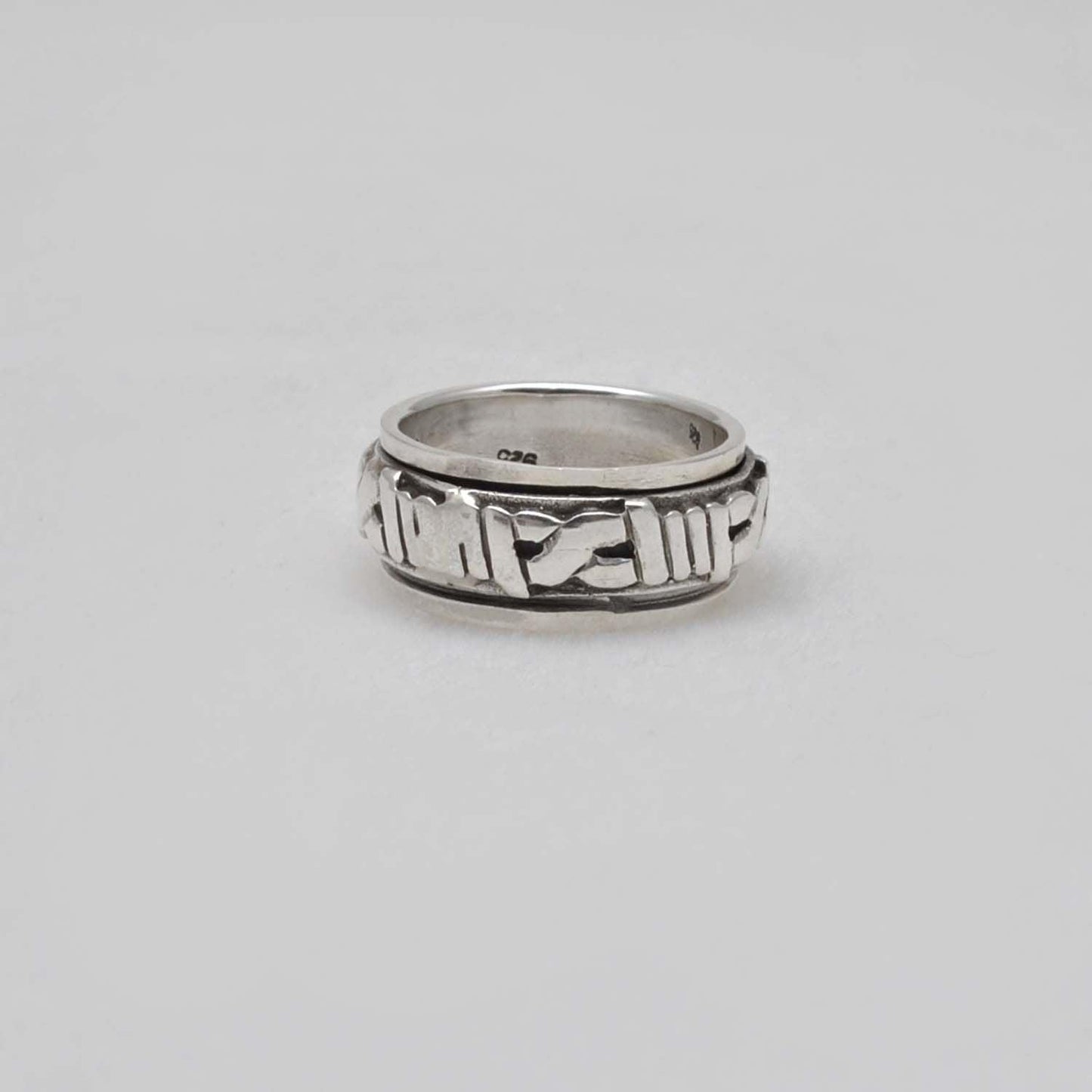 Spinner Roman numeral ring Size 8 - SAR Gems