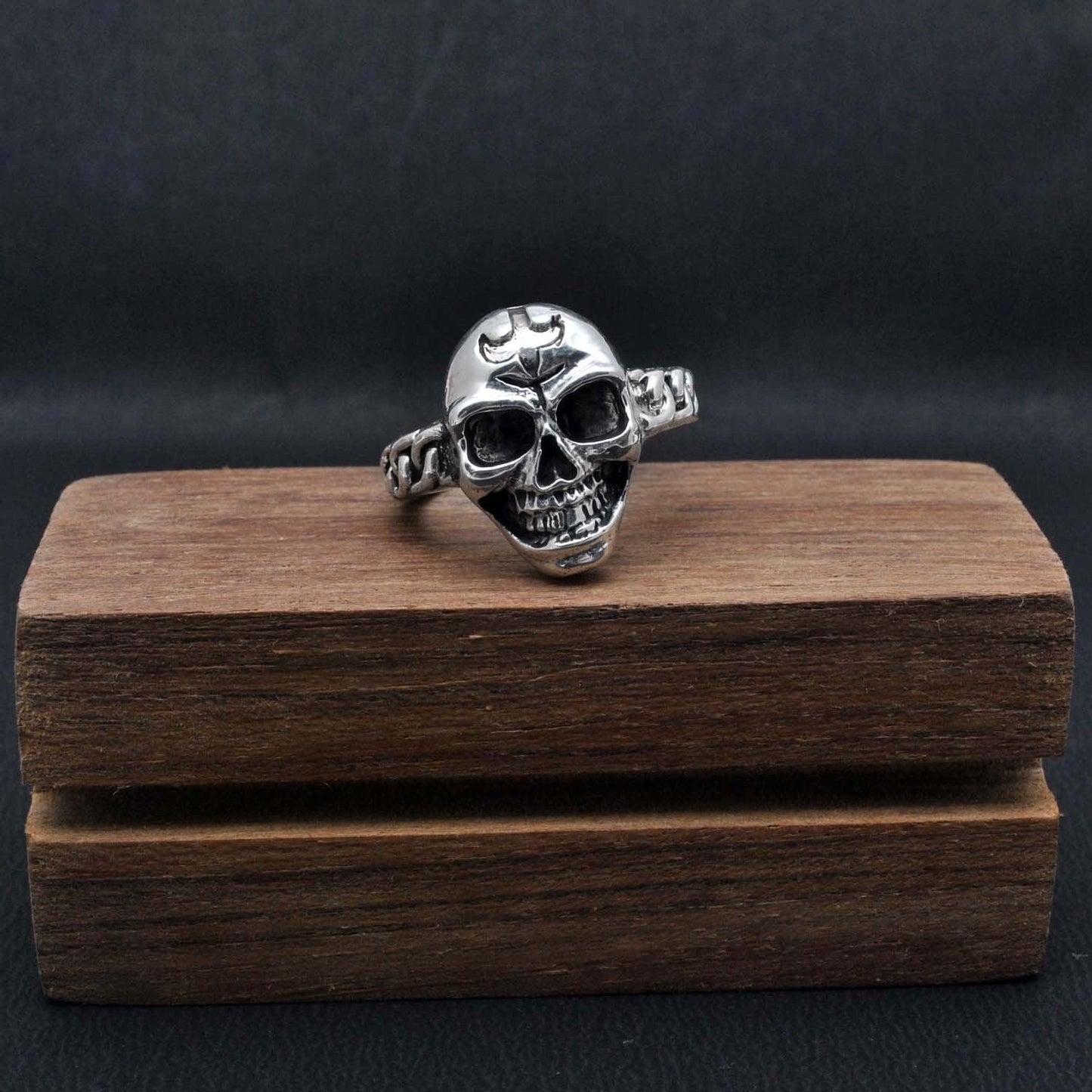 Silver Skull Ring Size 10 Halloween Jewelry - SAR Gems