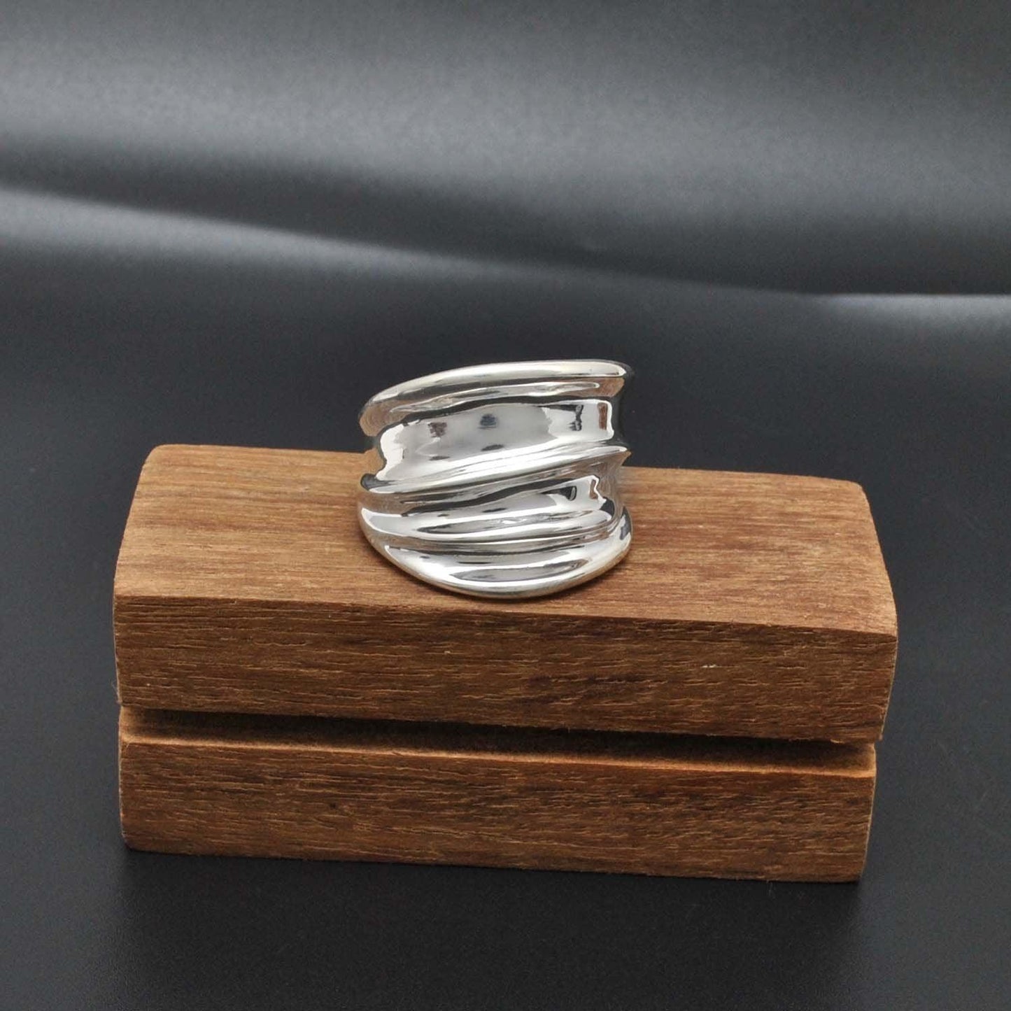 Wide Silver Chunky Wide Band Ring Size 11 - SAR Gems