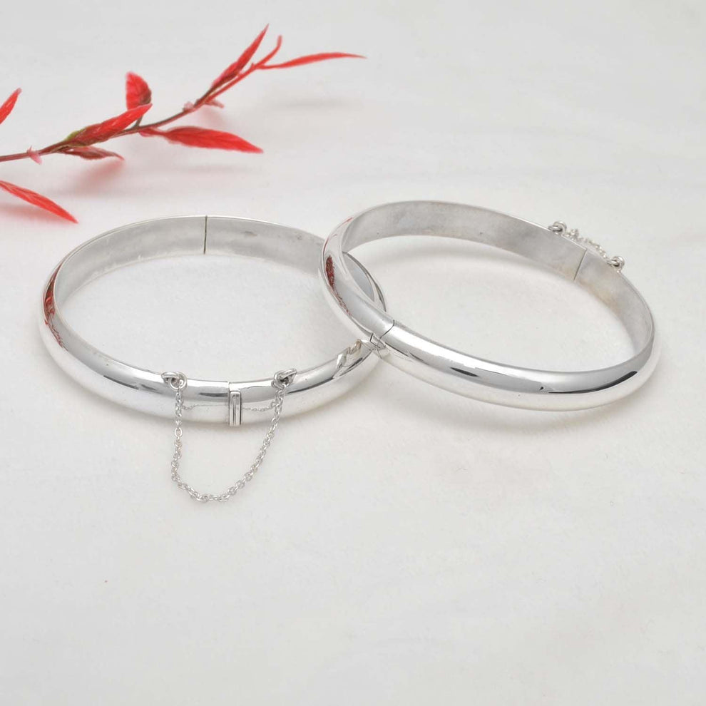 Silver Hinged Bangle Bracelet with Security Chain - 8mm/9mm