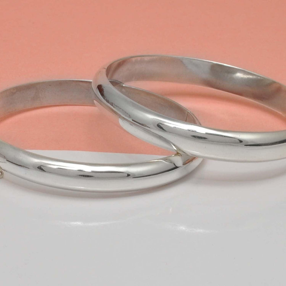 Silver Hinged Bangle Bracelet with Security Chain - 8mm/9mm