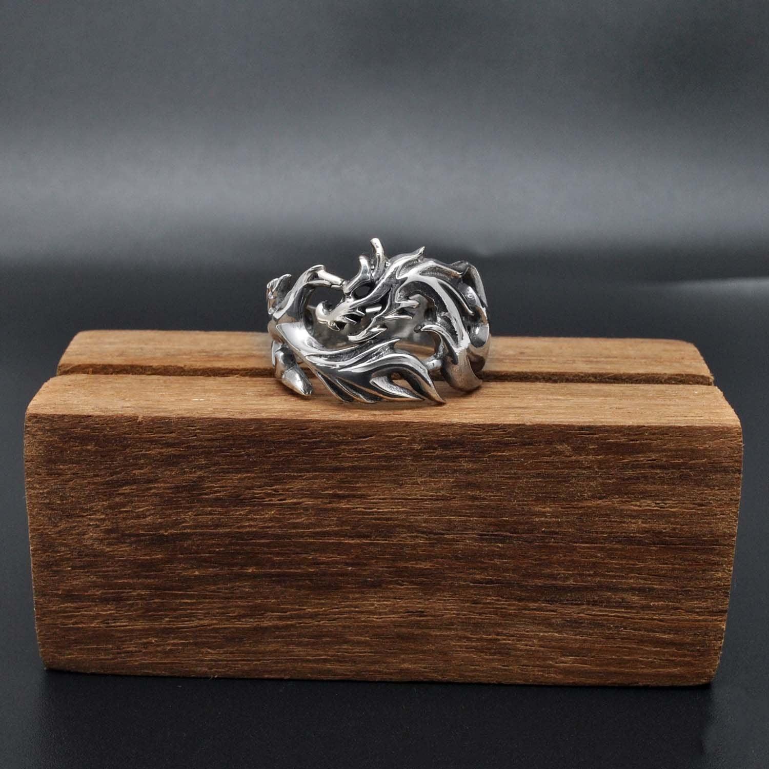 Silver Fierce Dragon Ring Size 9 - SAR Gems