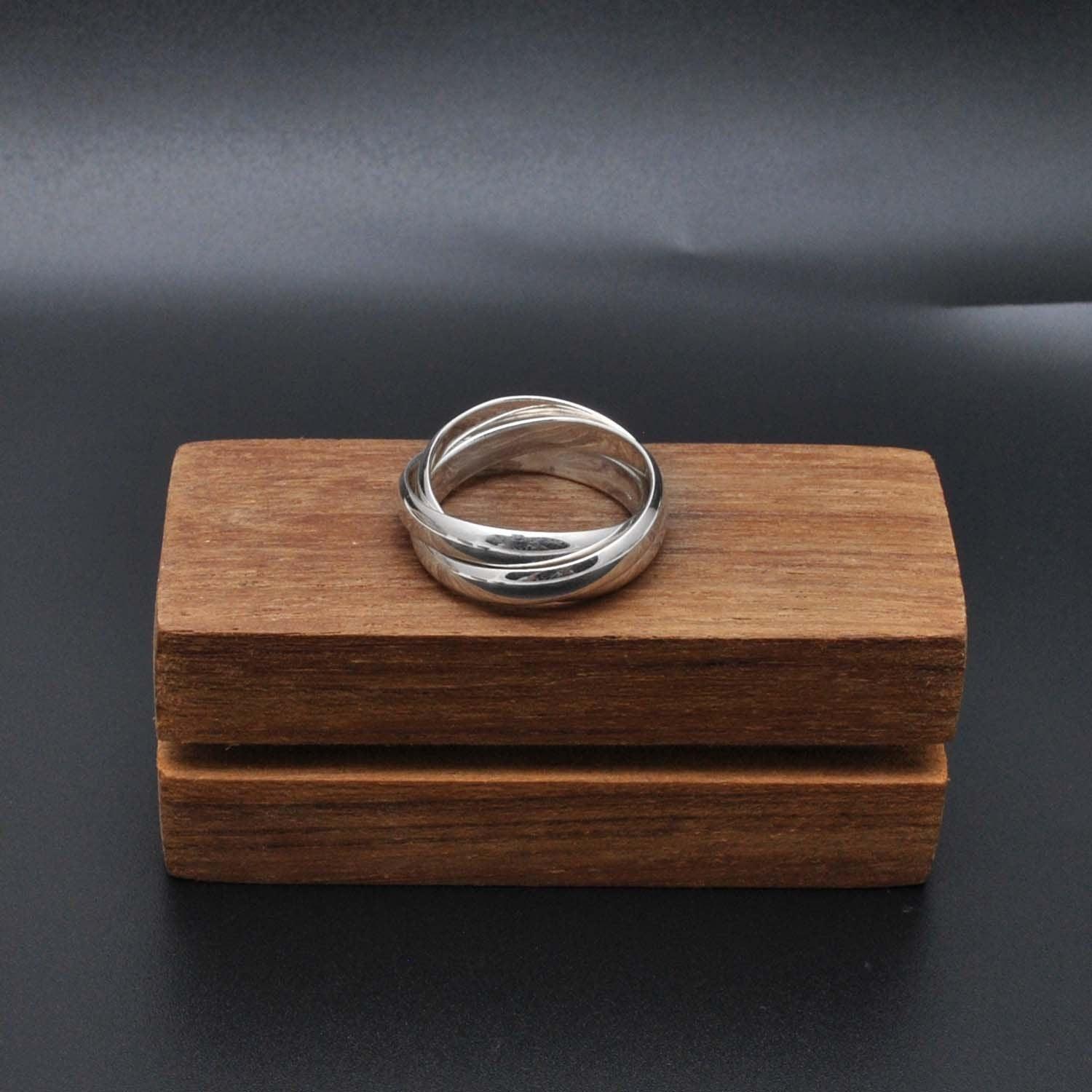 925 Silver Triple interlocked Ring Size 10 - SAR Gems