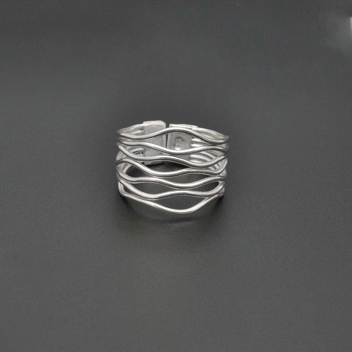 925 Sterling Silver Women Band Ring Size 9 - SAR Gems