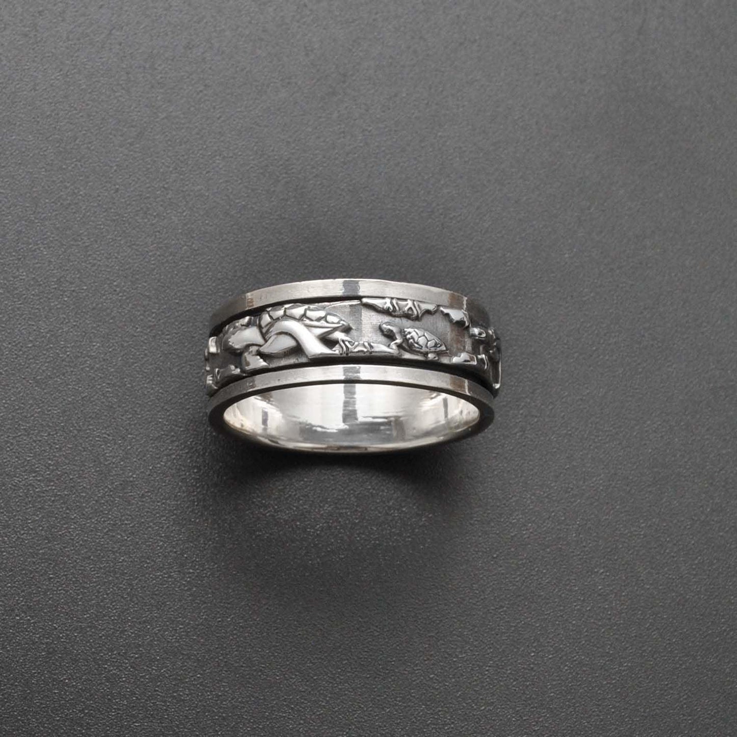 Spinner Sterling Silver Turtle Band Ring - SAR Gems